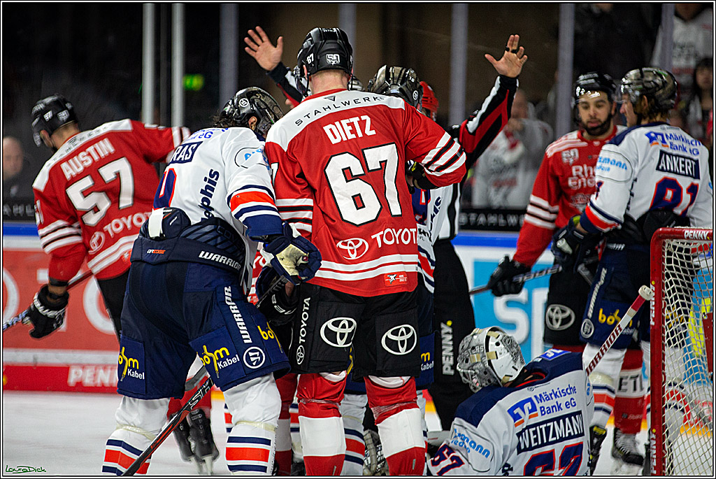 PENNY DEL; Koelner Haie- Iserlohn Roosters; Koeln, 24.01.2023